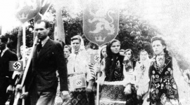 V roce 1941 ukrajinští nacionalisté vítali Němce a organizovali pogromy proti Židům ve Lvově. FOTO - wikimedia commons